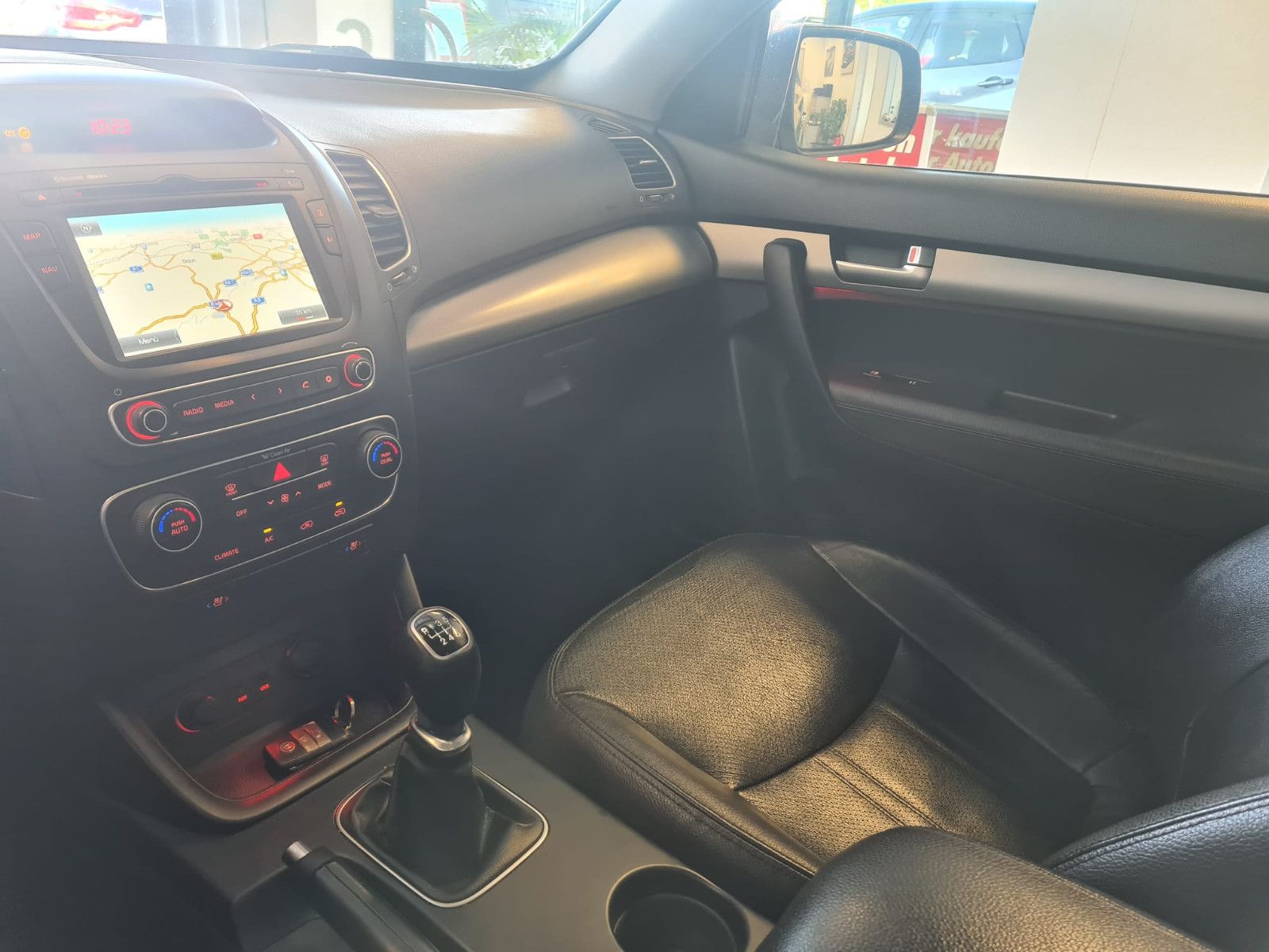 Fahrzeugabbildung Kia Sorento Spirit 4WD / NAVI / LEDER / AHK 2,5t