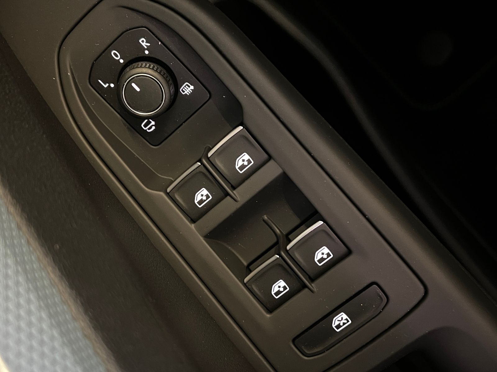 Fahrzeugabbildung Volkswagen Golf VIII GOAL 1.5 TSI *LED, App-Connect, 16'-LM
