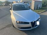 Alfa Romeo ALFA ROMEO 159 1.9 JTDm 16V Sportwagon Distincti - Alfa Romeo 159: Jtdm 16v