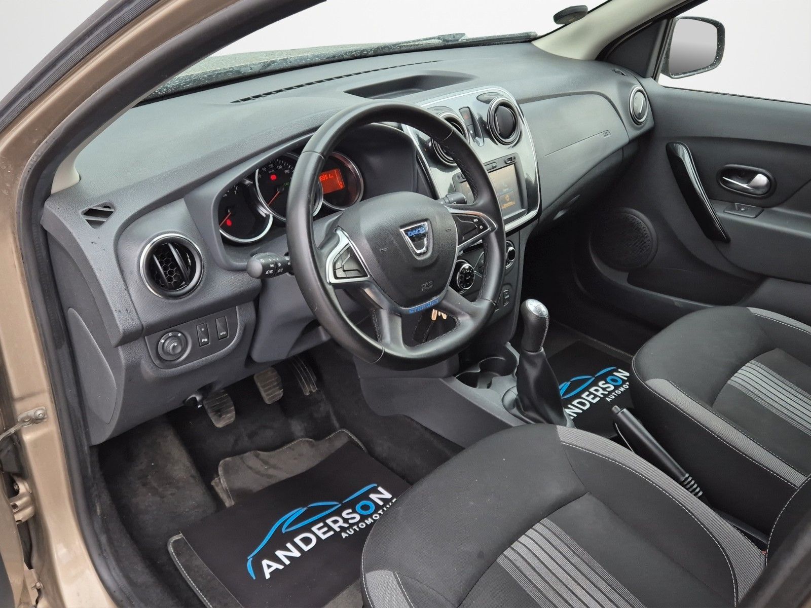 Fahrzeugabbildung Dacia SANDERO II STEPWAY KAM AHK ALLWET USB NAVI