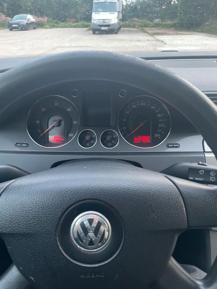 Volkswagen Passat 2007 — photo 7