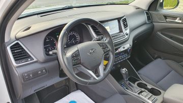 Hyundai TUCSON - 11