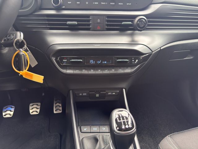 Hyundai Bayon 1.0 T-GDI Intro Edition Kam.+Navi+SHZ+LM