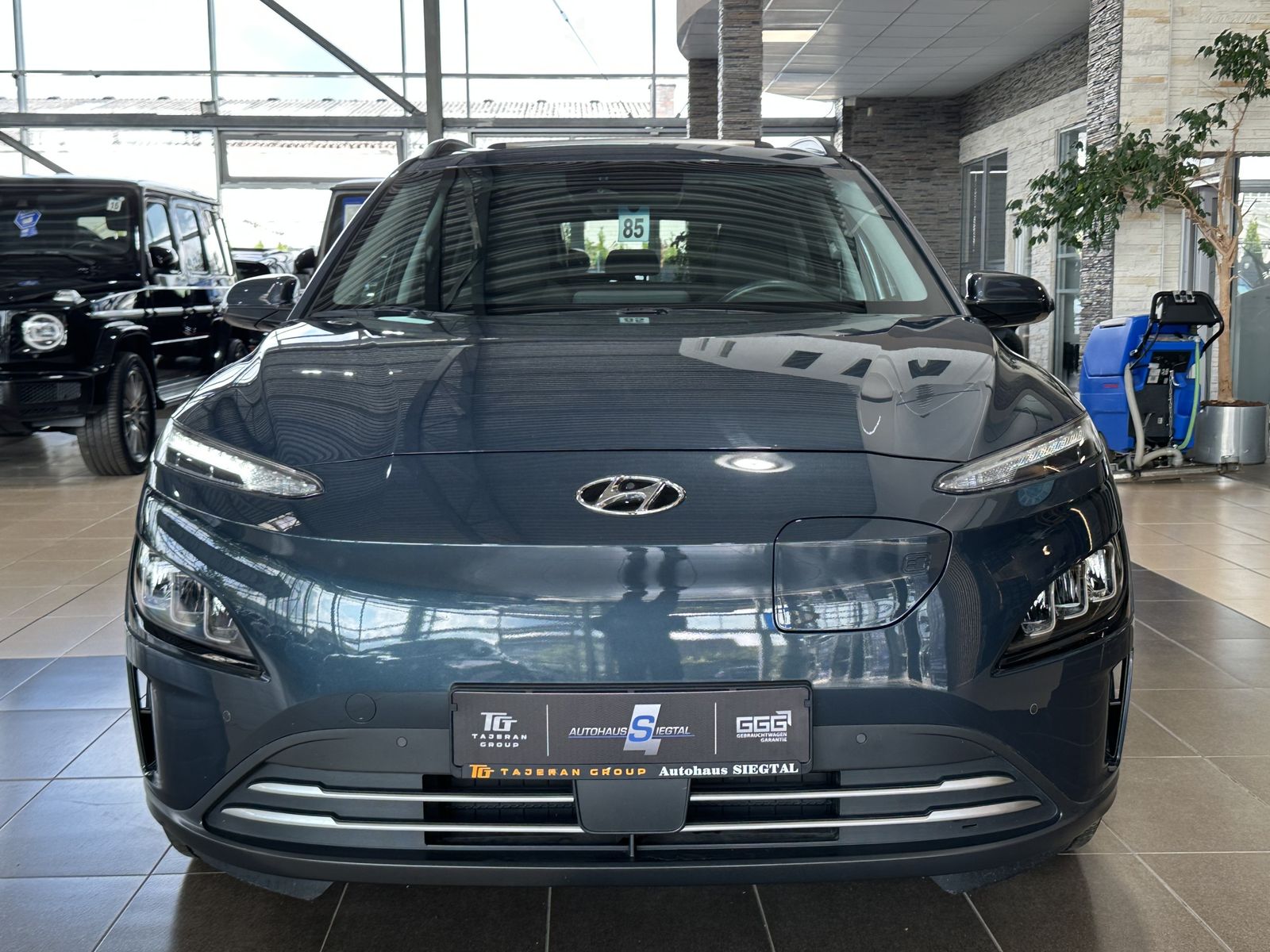 Hyundai Kona Trend R.Cam Navi Krell Pano ACC LED SHZ DAB imagem 3