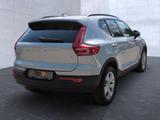 Volvo XC40 T2 Momentum Core 2WD Bluetooth Navi LED - Volvo XC40: Momentum Core