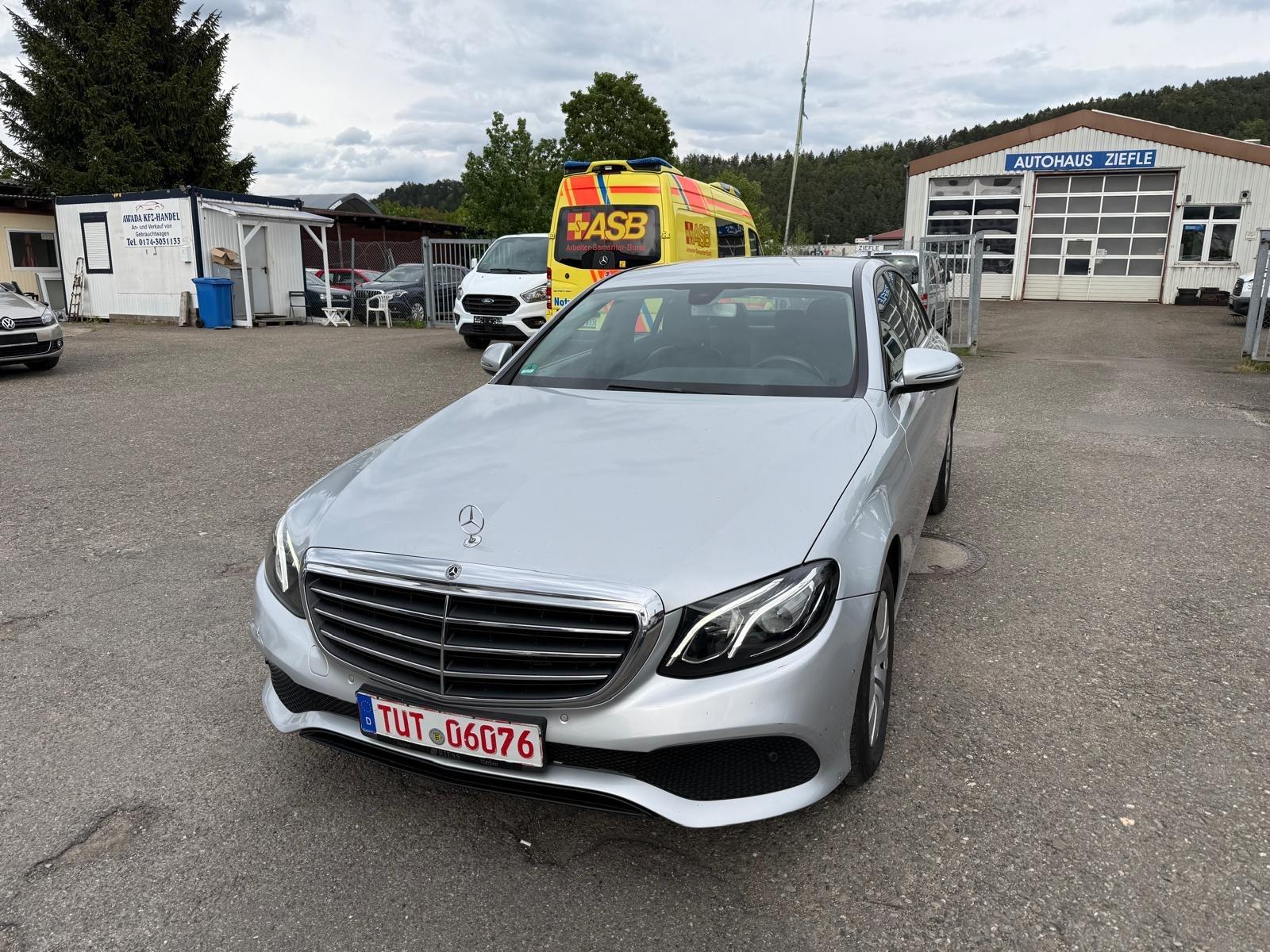 Mercedes-Benz E 200 E Limousine E 200 d Originalfarbe