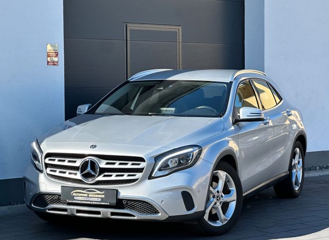 MERCEDES-BENZ GLA 200*URBAN*NUR 59TKM*NAVI*PDC*SHZ*BLUETOOTH*