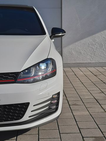 Volkswagen Golf 2.0TSI/DSG/GTI Performance/Pano/Kam/ACC