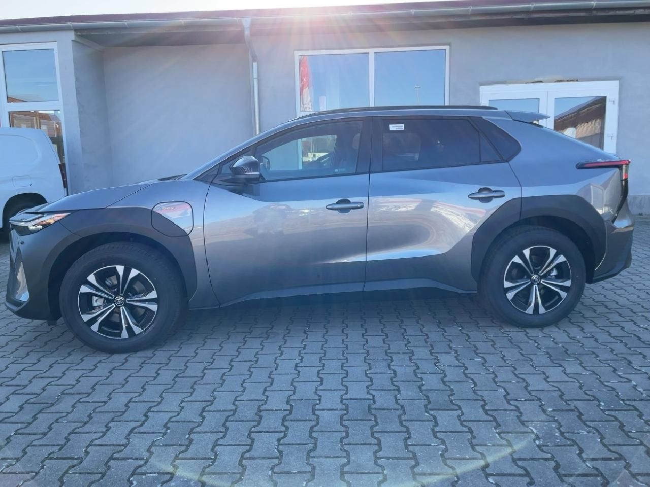 Fahrzeugabbildung Toyota bZ4X FWD 150kW Teamplayer