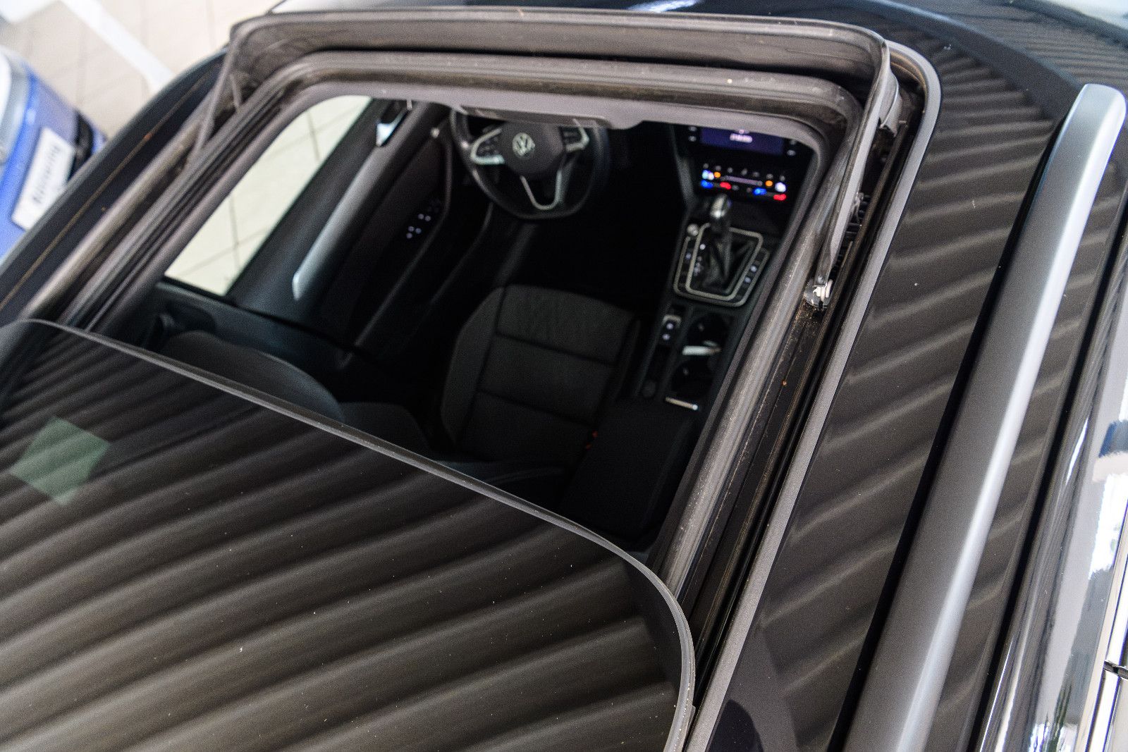 Fahrzeugabbildung Volkswagen Passat Business 2.0 TDI +Massage +Pano *Kamera