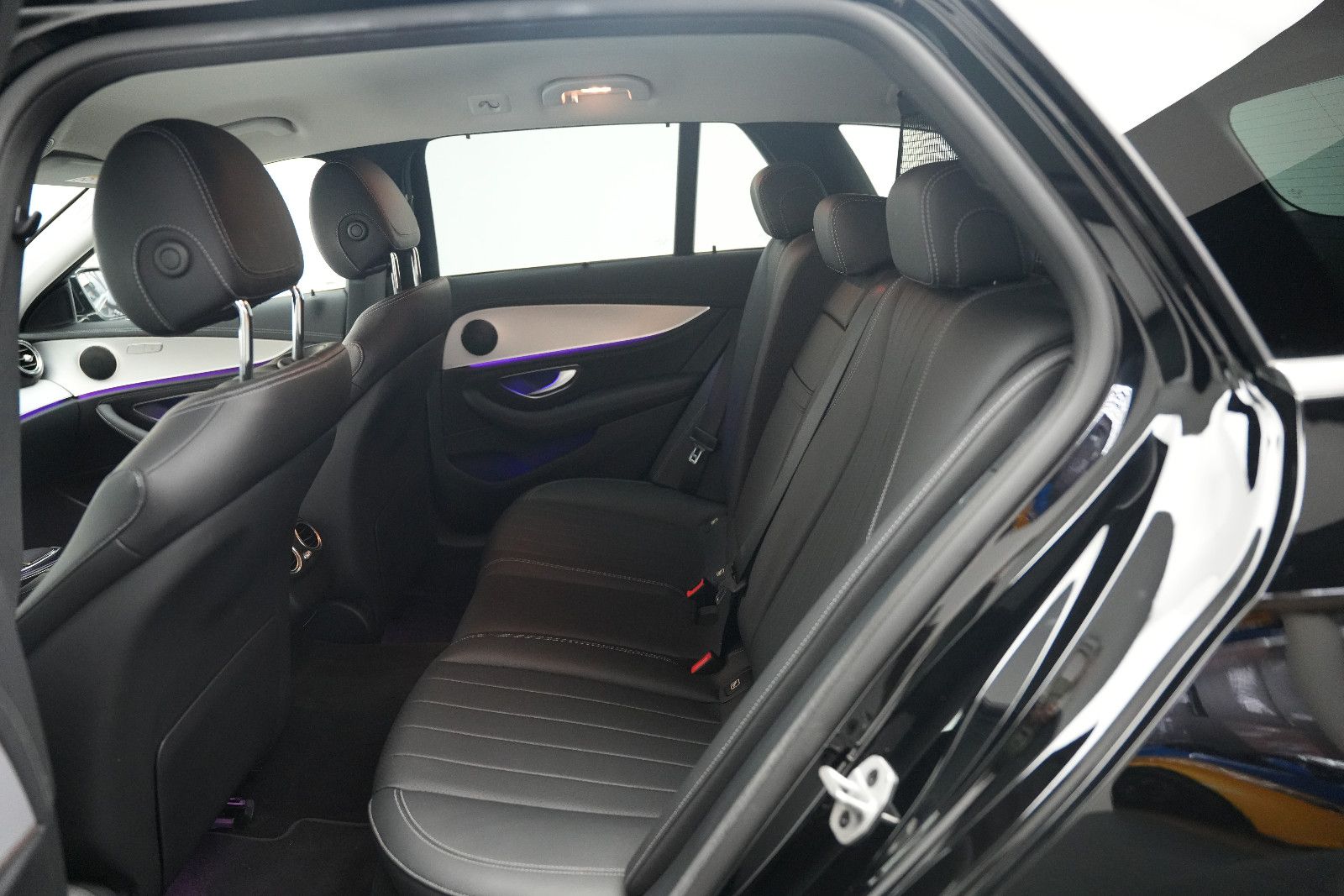 Fahrzeugabbildung Mercedes-Benz E 300 de/Plug-in/Leder/Ambiente/LED/360°Cam/SHZ/