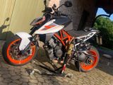 KTM 1290 Super Duke R mit Vollausstattung 1. Hand - Angebote entsprechen deinen Suchkriterien