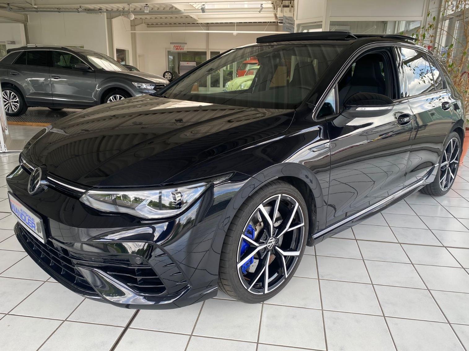 Volkswagen Golf VIII Lim. R 4Motion, Leder, Pano, Black Sty