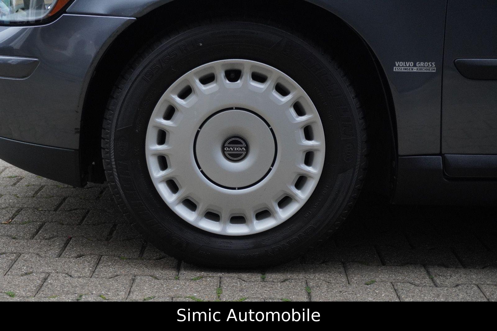 Volvo V50 2005 — photo 23