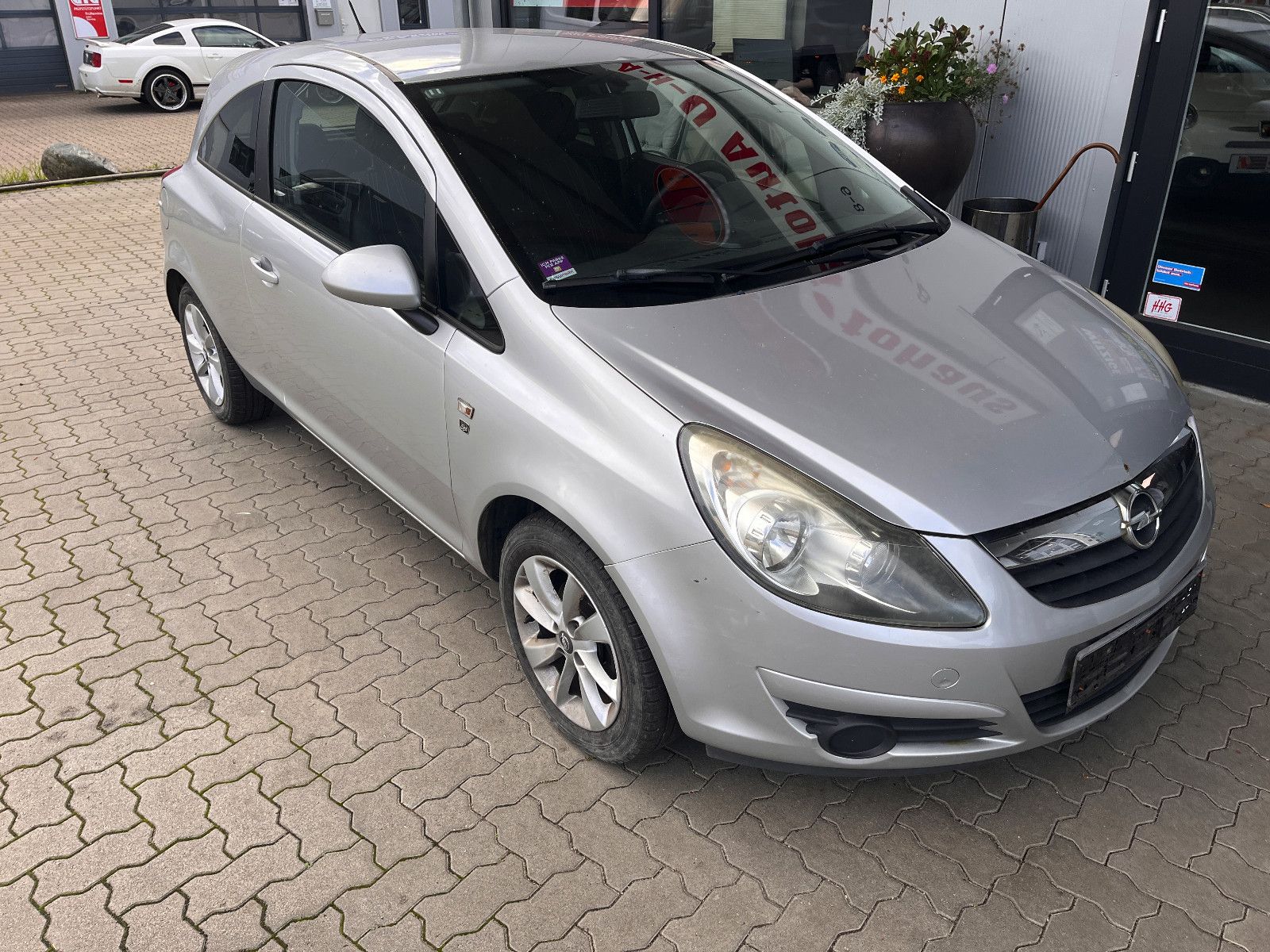 Fahrzeugabbildung Opel Corsa D Edition "111 Jahre"