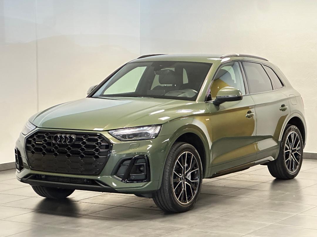 Audi Q5 TFSI e S line 55 Quattro S-tronic, 20″,Matrix