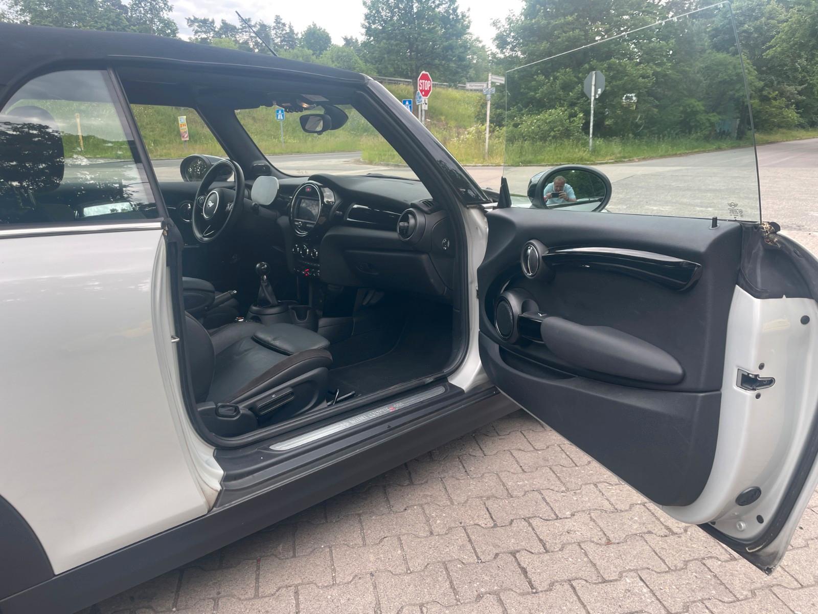 MINI Cooper S Cabrio 