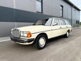 Mercedes-Benz W123 T200 T-Modell Selten - Top Zustand