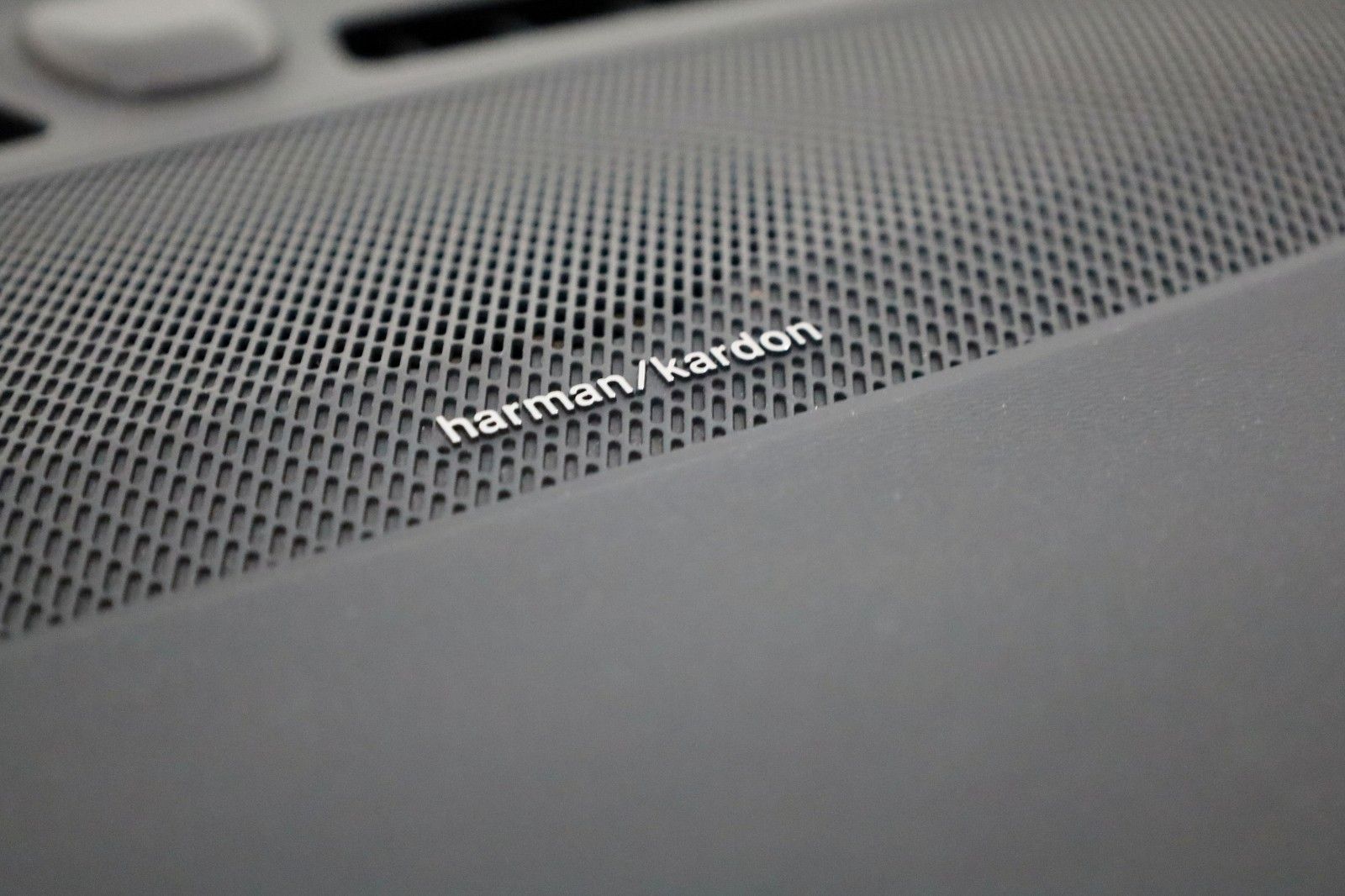 Fahrzeugabbildung Volvo XC40 Momentum Pro,Navi,LED,SH,Kamera,H&K,Carplay