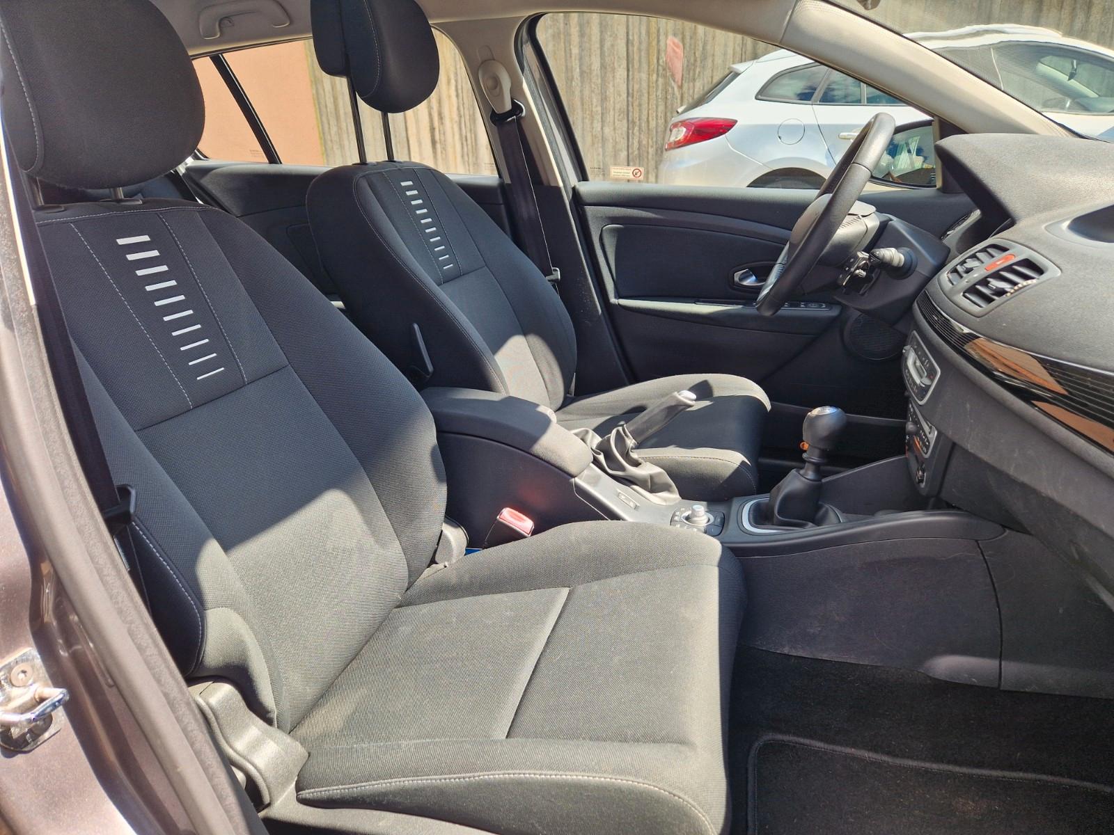 Renault Megane 2011 — photo 6