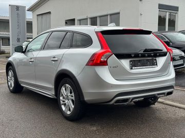 Volvo V60 Cross Country - 7