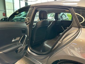 Mercedes-Benz CLA 220 d 4Matic *Multibeam*AHK*LED*Navi*