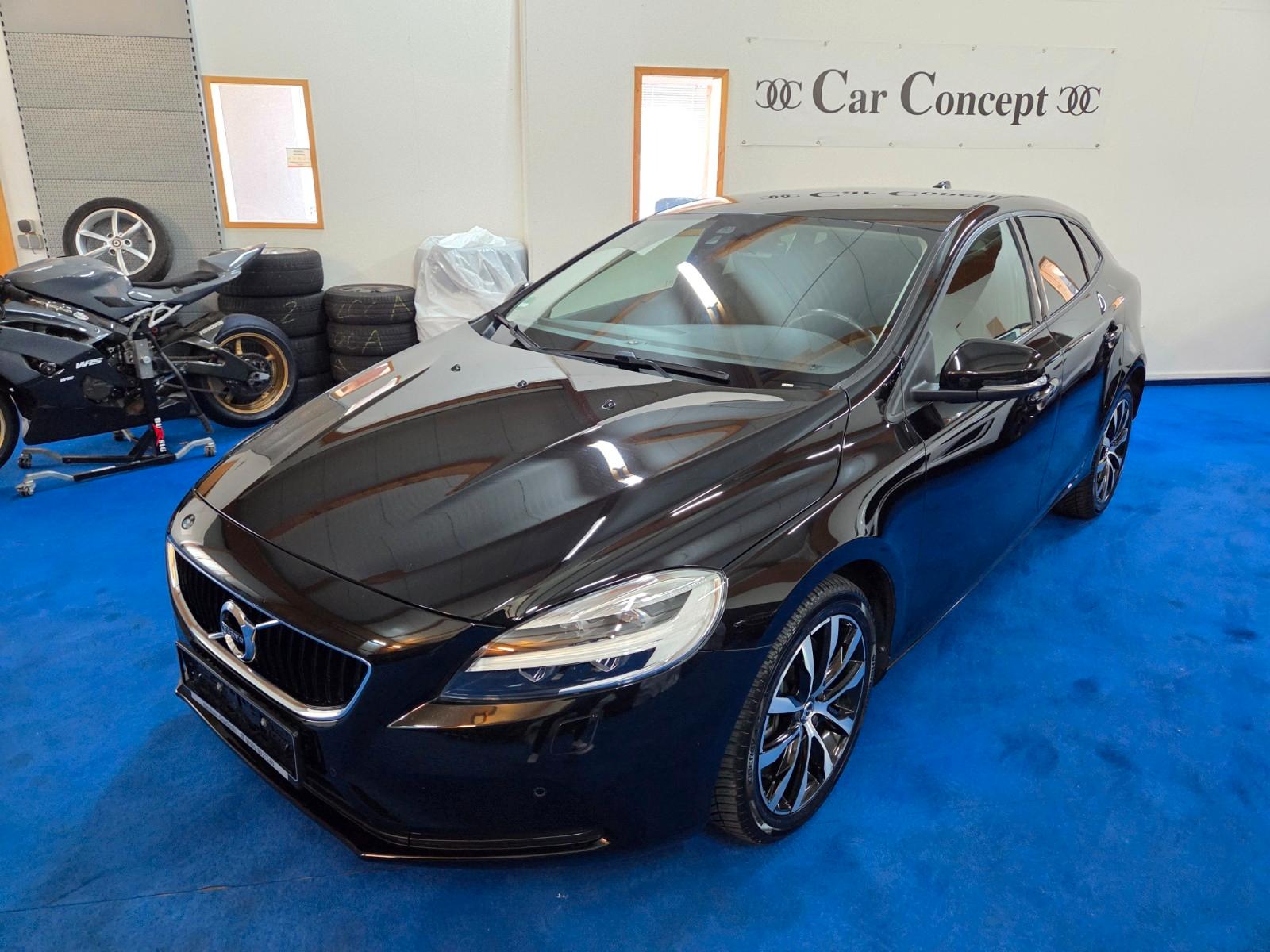 Volvo V40 Momentum Aut. Navi LED