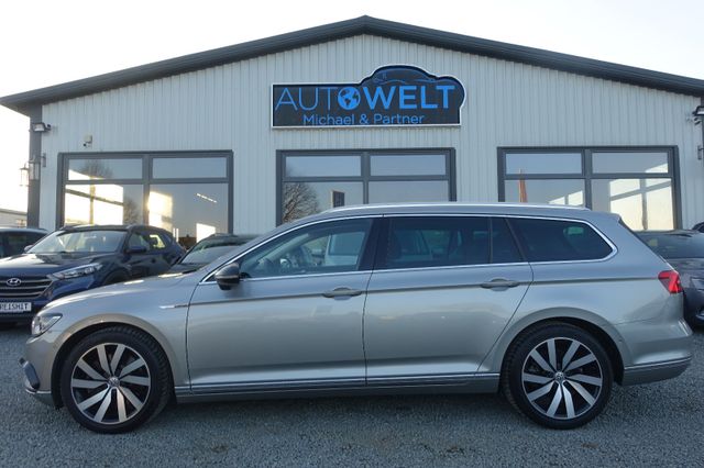 Volkswagen Passat Variant Highline 2.0 TDI 4M DSG R Line 18