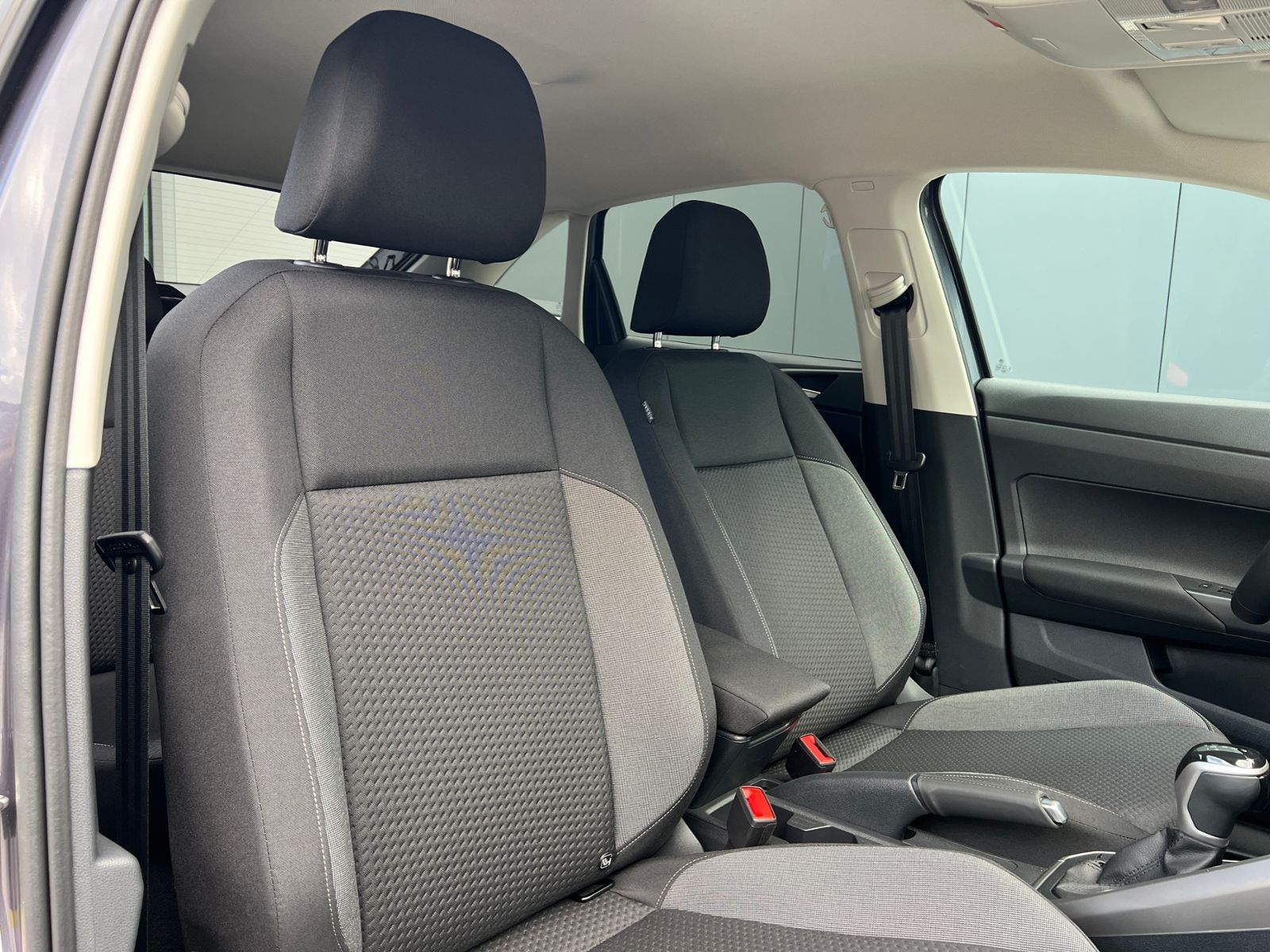 Fahrzeugabbildung Volkswagen Taigo Life 1.0 TSI DSG *IQ.Light, Ready2Discover