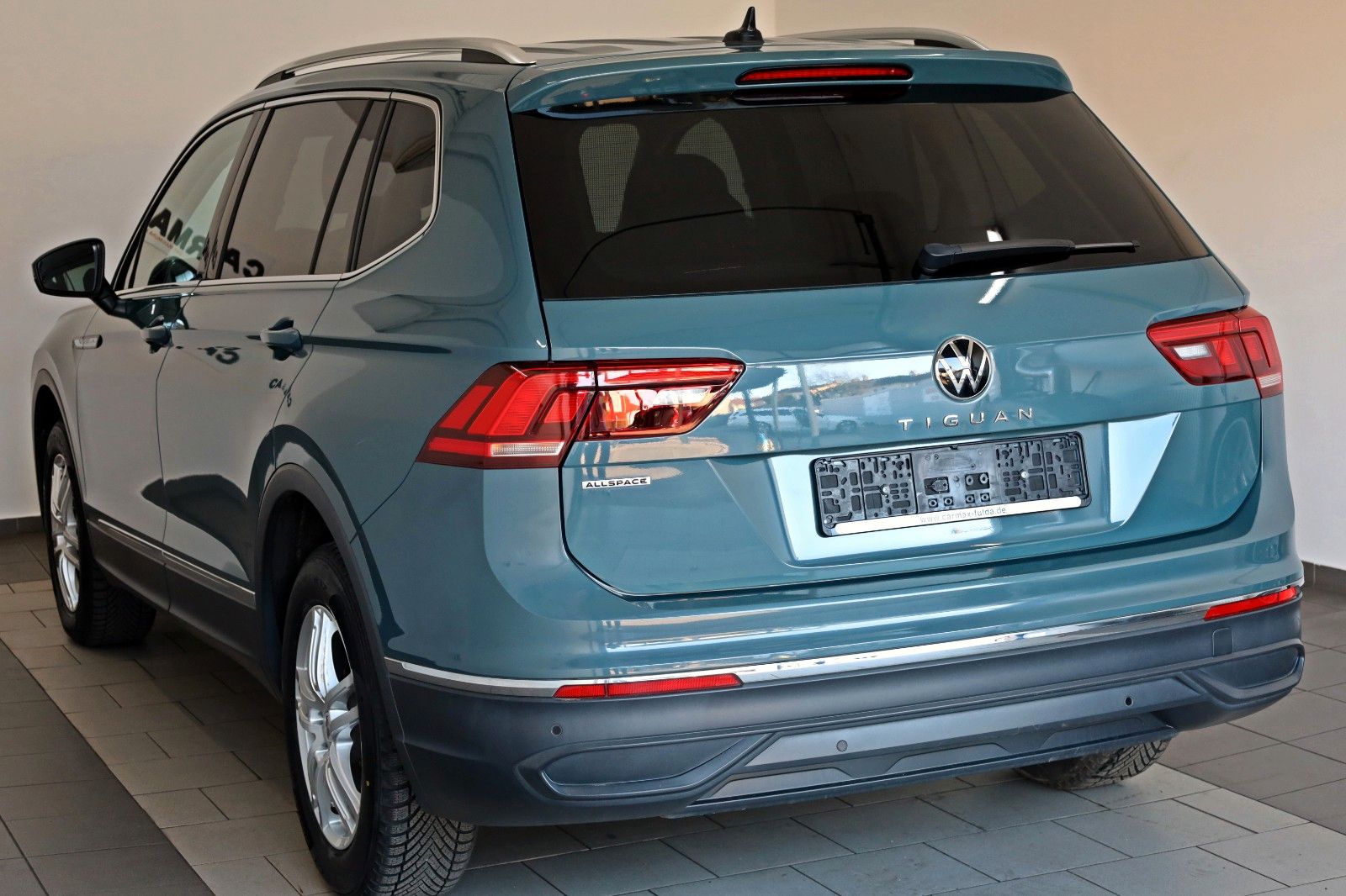 Fahrzeugabbildung Volkswagen Tiguan Allspace Life,Navi,LED,4xSH,ACC,AHK +WR