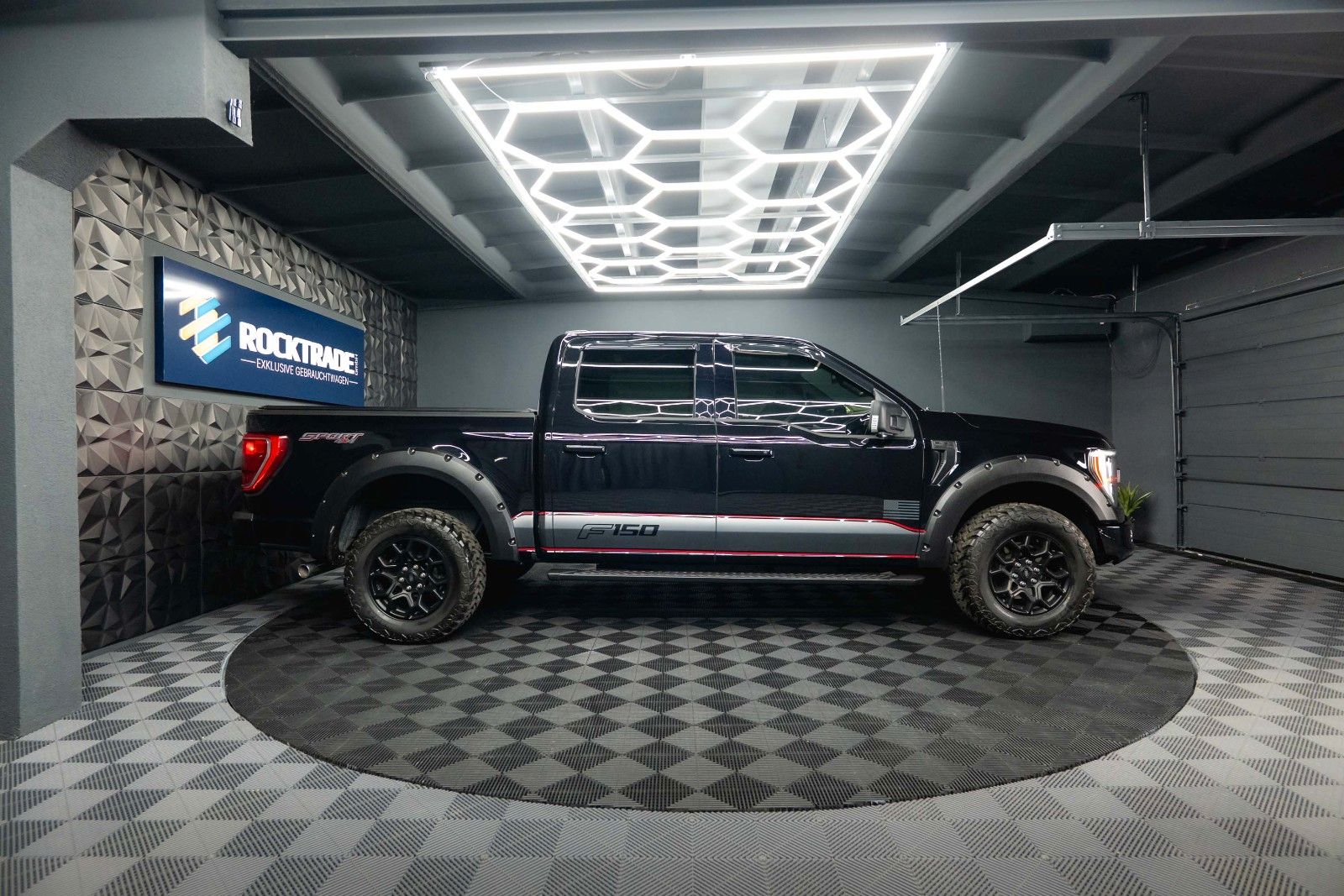 Fahrzeugabbildung Ford F150 5.0L V8 4x4 Offroad SuperCrew RAPTOR 19%