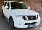 Nissan Pathfinder 2.5 dCi DPF LE 4WD Automatik LE - Nissan Pathfinder 7-Sitzer