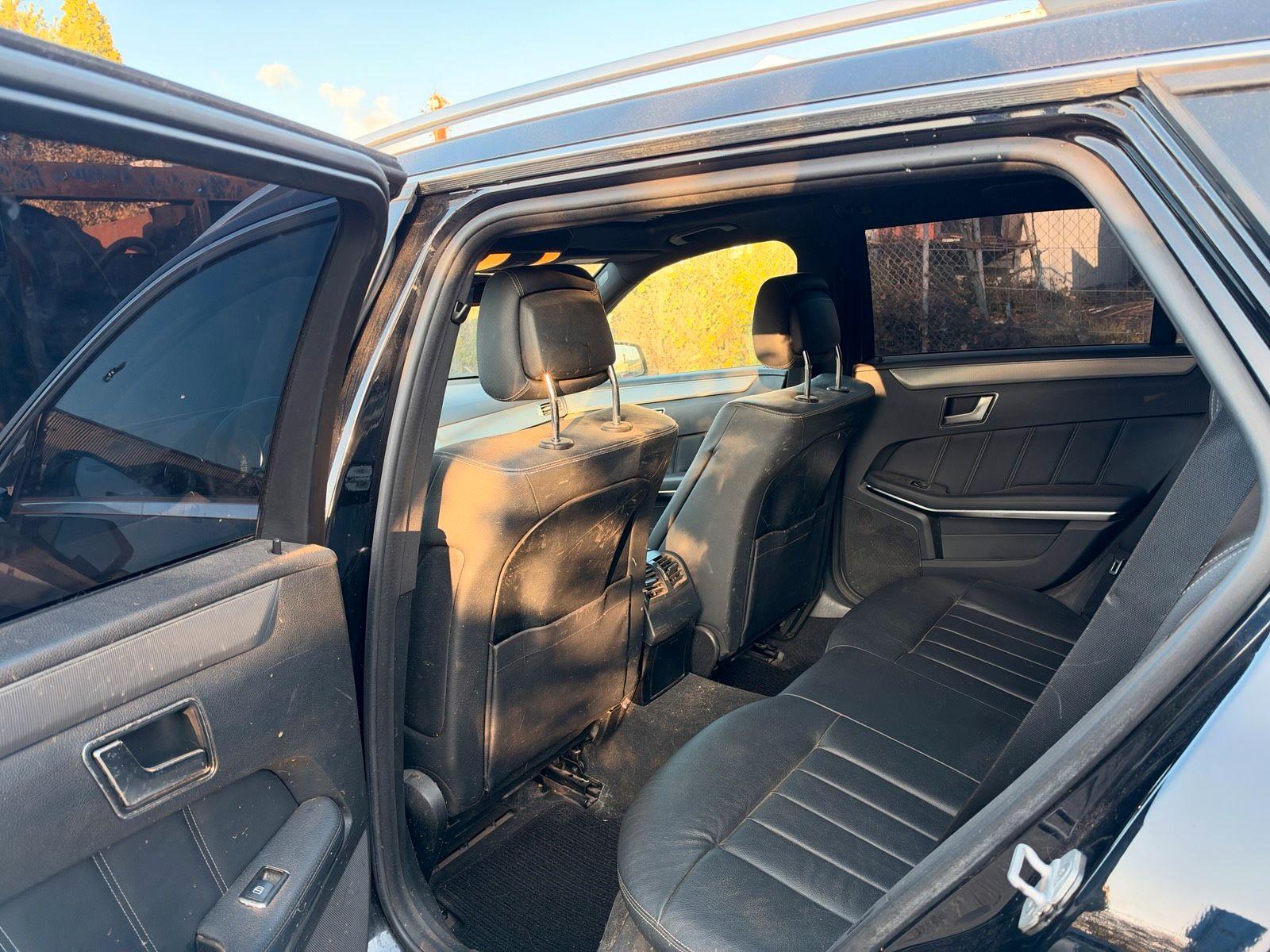 Mercedes-Benz E200 2014 — photo 14