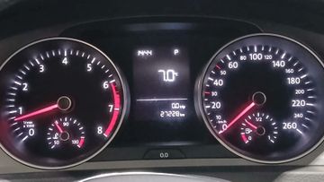 Bild 3 VW Golf VII Lim. Trendline BMT PDC SHZ GJR RADIOCD