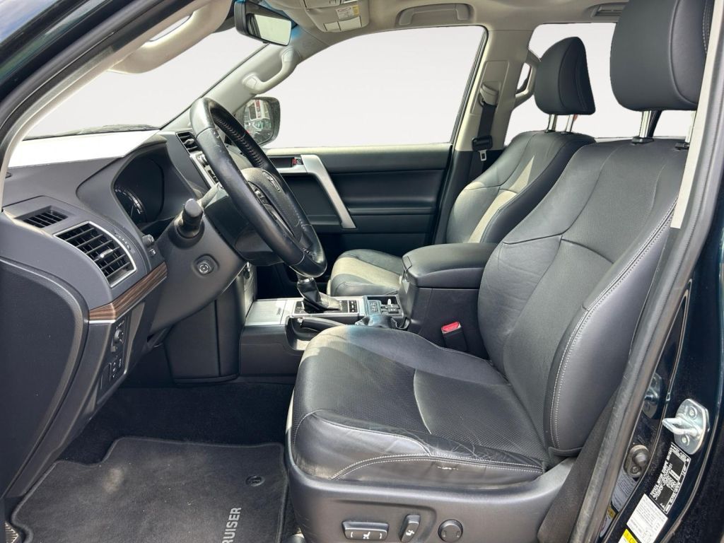 Fahrzeugabbildung Toyota Land Cruiser 2.8 D-4D Automatik Executive