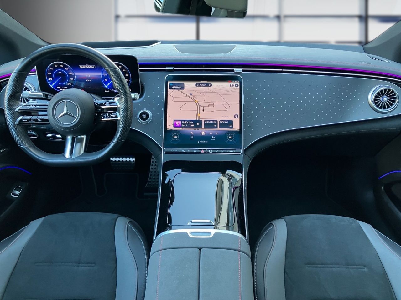 Fahrzeugabbildung Mercedes-Benz EQS 450+ AMG+PANO+AIRM+BUR+DISTR+HEADUP+PROJ.LED