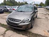 Peugeot 307 2.0 16V Premium 135 - Peugeot 307 mit Anhängerkupplung