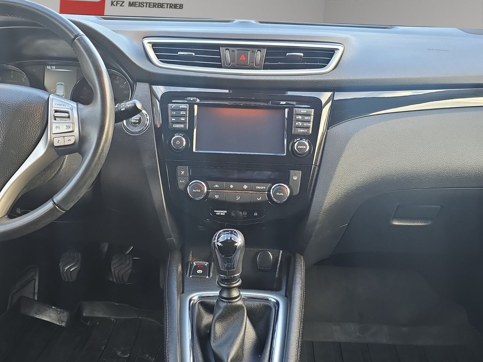 Fahrzeugabbildung Nissan Qashqai 360°KAMERA*NAVI*KEYLES GO*