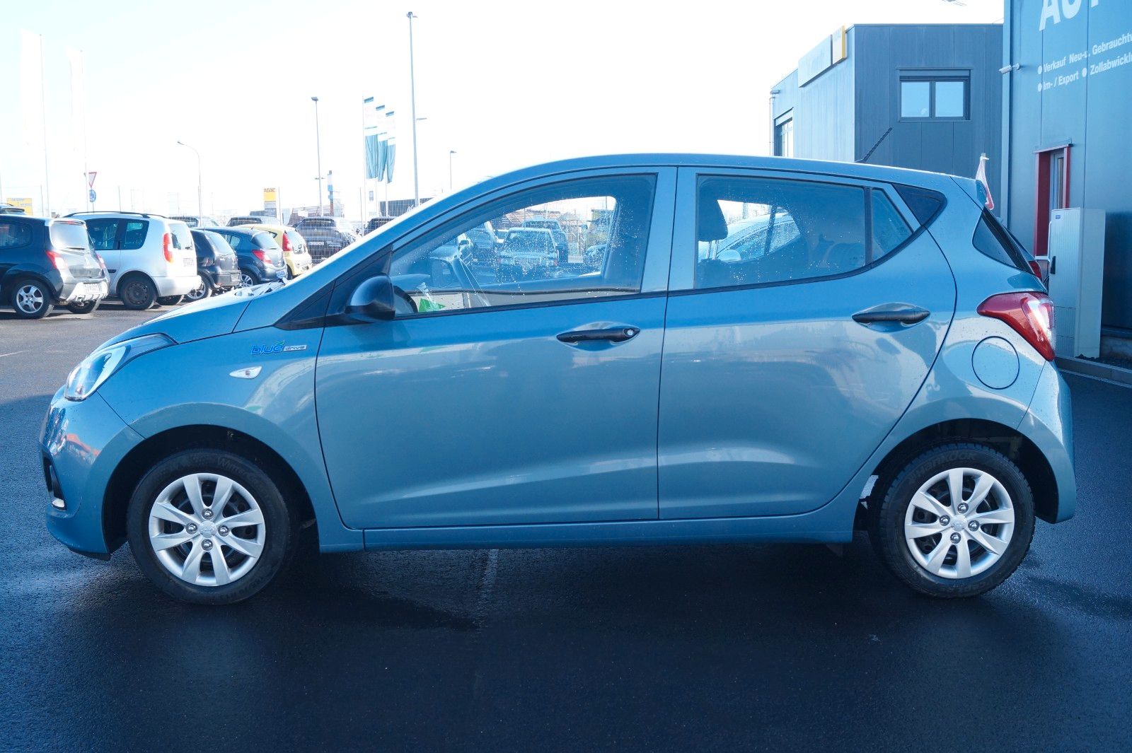 Fahrzeugabbildung Hyundai i10 1.0 blue *TÜ/AU+Insp.+12 Mon. Garantie