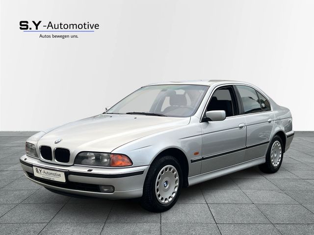 BMW 523i/Klimaaut./Sitzheizung/PDC/Schiebedach/TÜV26