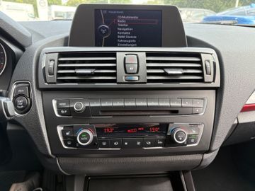 Fahrzeugabbildung BMW 116i Lim Aut. Navi Sport Line GSD PDC MFL Xenon