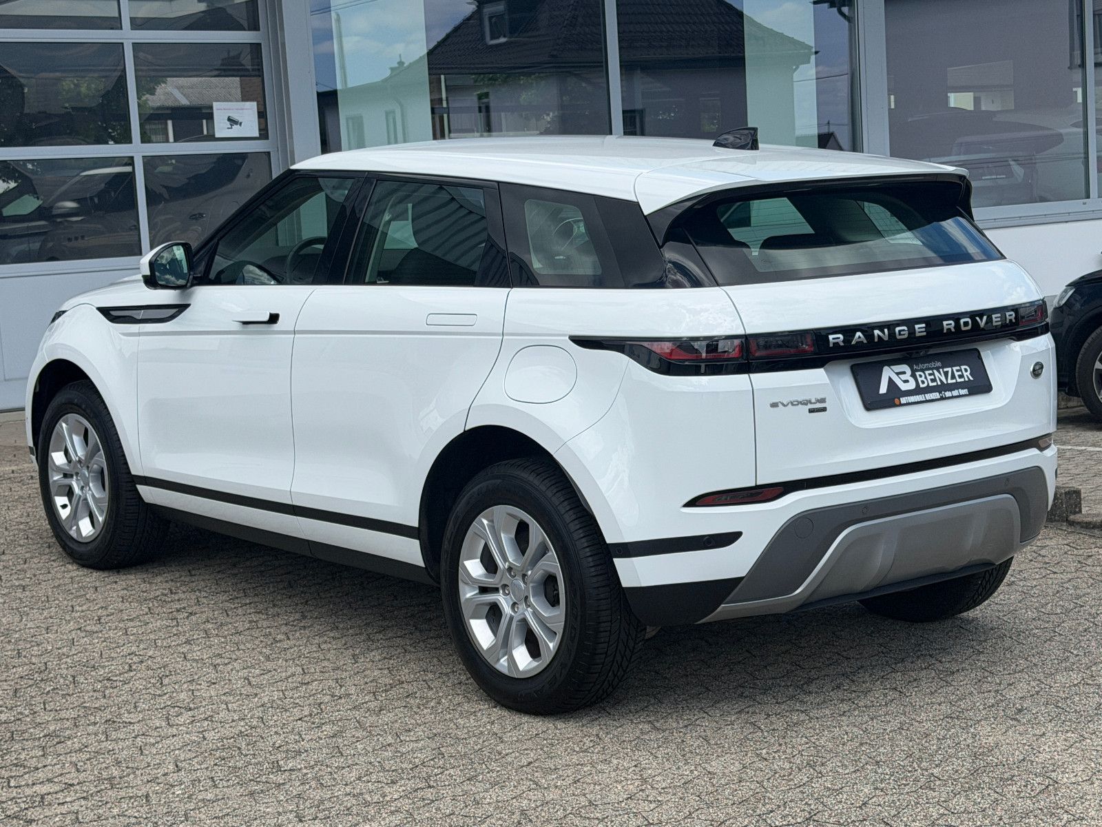 Fahrzeugabbildung Land Rover Range Rover Evoque S Hybrid/P300/360°/APPLE/NAVI