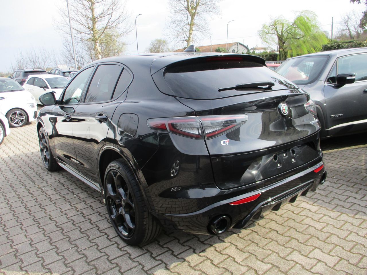 Alfa Romeo Stelvio 2.2 Td 210Cv AT8 Q4 Veloce -  imagem 2