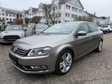 Volkswagen Passat Lim. DSG Highline*Bi Xenon*Keyless*Alcant - gebrauchte VW Passat aus dem Jahr 2012