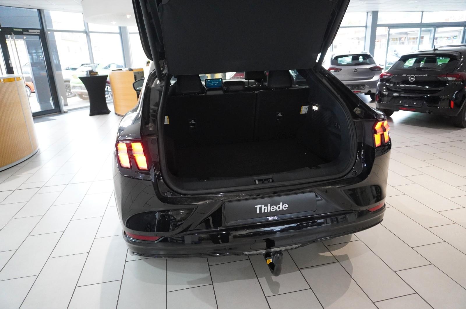 Ford Mustang Mach-E PREMIUM AWD 99KWH NAVI/360°/AHK