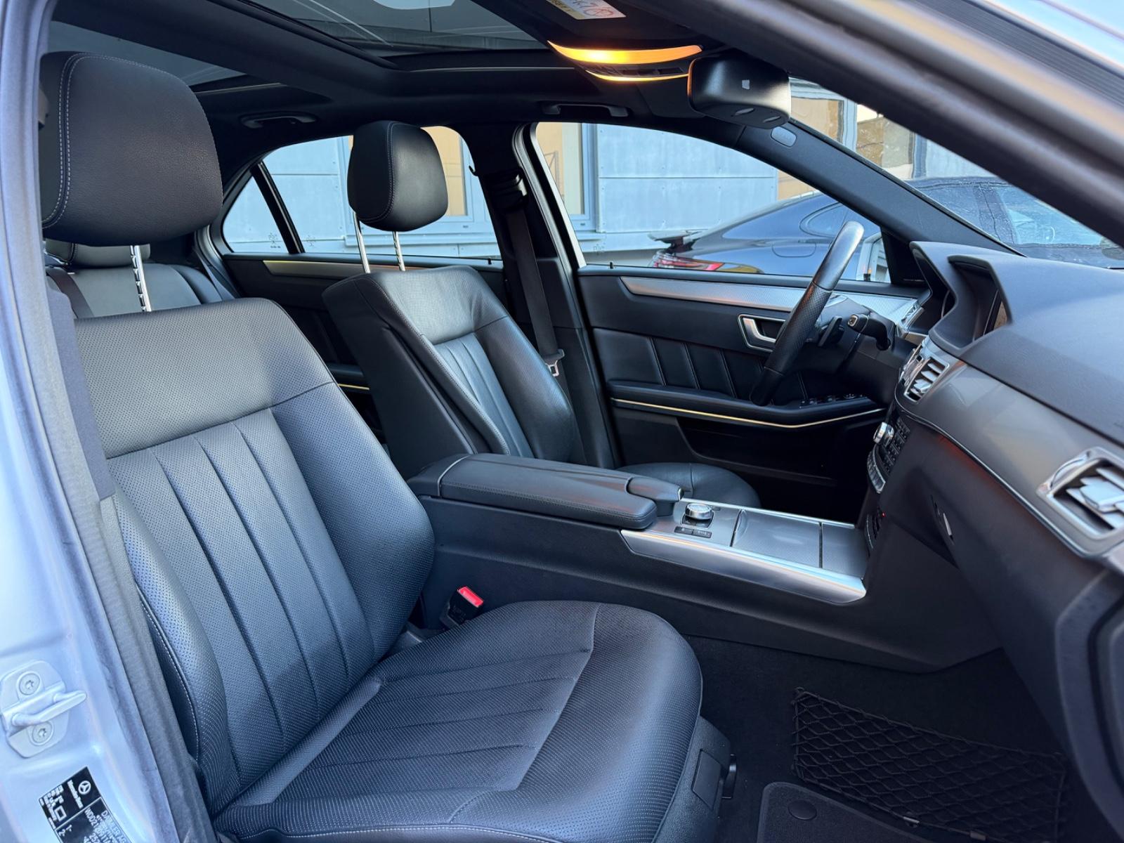 Mercedes-Benz E 500/ AMG LINE/PANO/SHZ/LEDER/MEMORY/LED