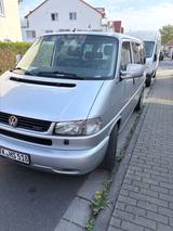 Volkswagen T4 Caravelle 2.5 TDI 111kW Standard - Volkswagen T4 Caravelle mit Diesel-Antrieb: Kleinbus, 2.5