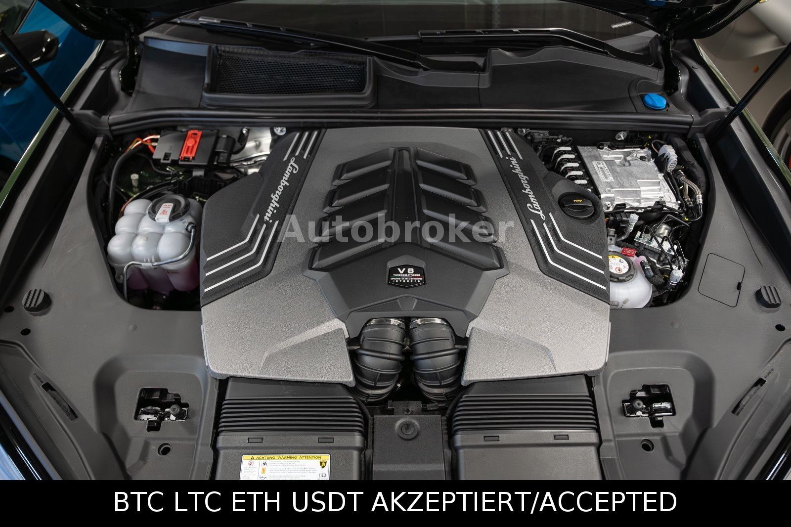 Lamborghini Urus buy