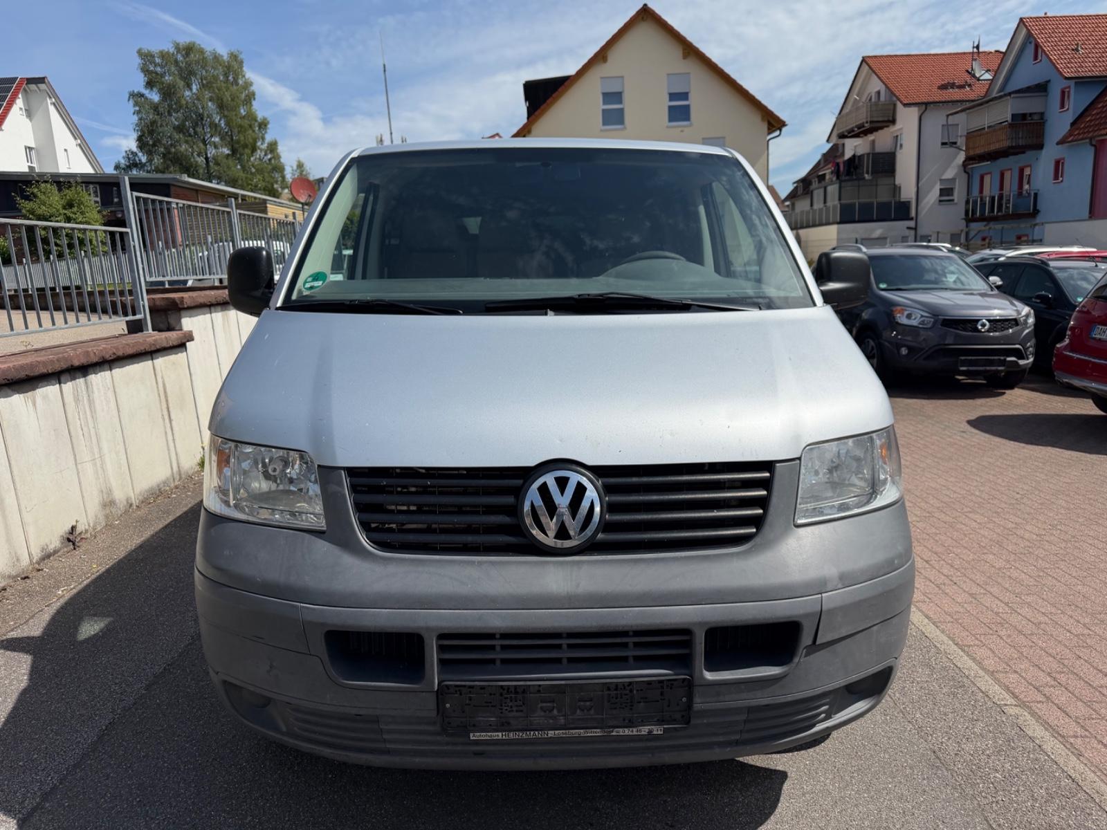 Volkswagen T5 Transporter 9-Sitzer Klima  AHK 2500 KG 131