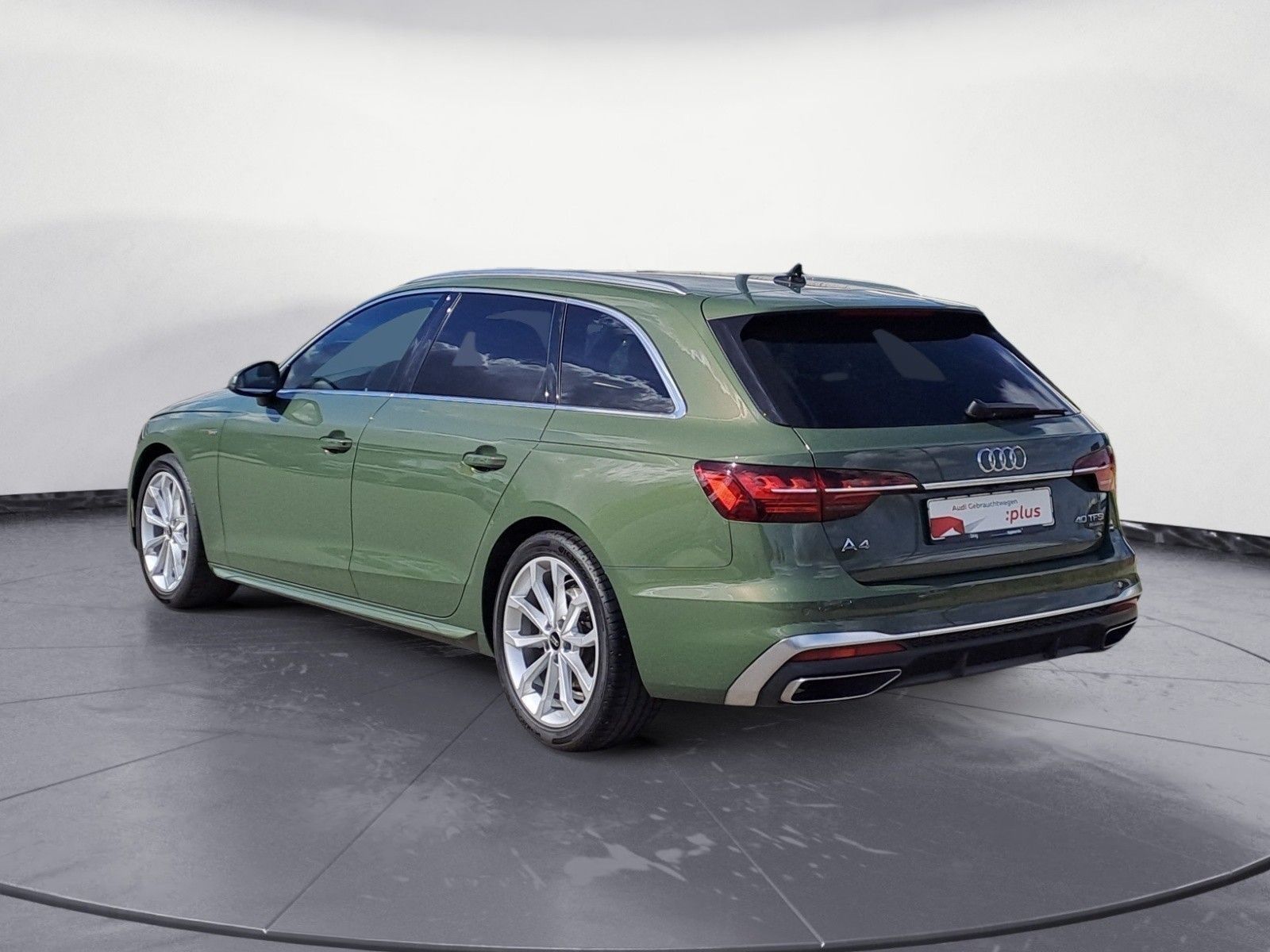 Audi A4 Avant 40 TFSI quattro S-tronic S-Line foto 4